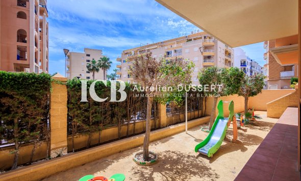 Resale - Apartment / flat -
Torrevieja - Aldea del mar