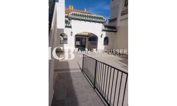 Resale - Apartment / flat -
La Mata - Playa la Mata