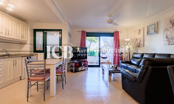 Resale - Apartment / flat -
Orihuela Costa - Villamartín