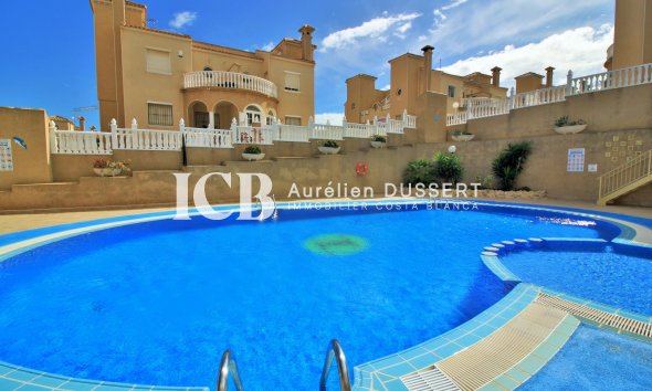 Resale - Townhouse -
Orihuela Costa - Villamartín