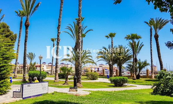 Revente - Appartement -
Torrevieja