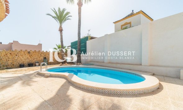 Reventa - Villa -
Torrevieja - Los altos