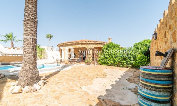 Reventa - Villa -
Torrevieja - Los altos