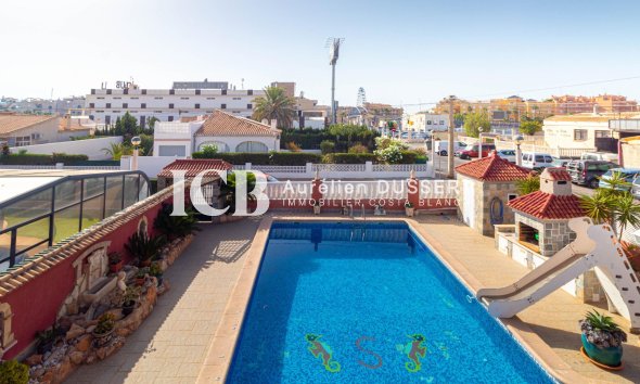 Reventa - Villa -
Orihuela Costa - La Regia