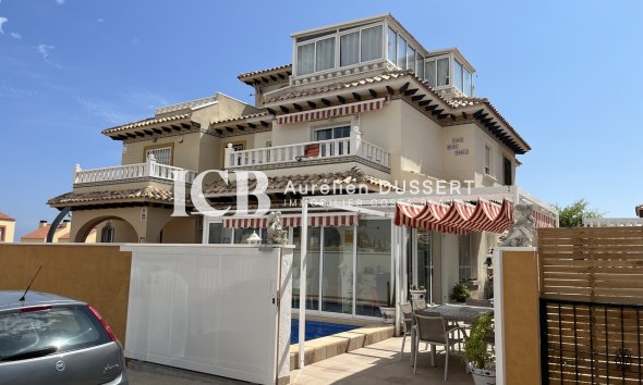 Reventa - Adosado -
Orihuela Costa - Cabo Roig