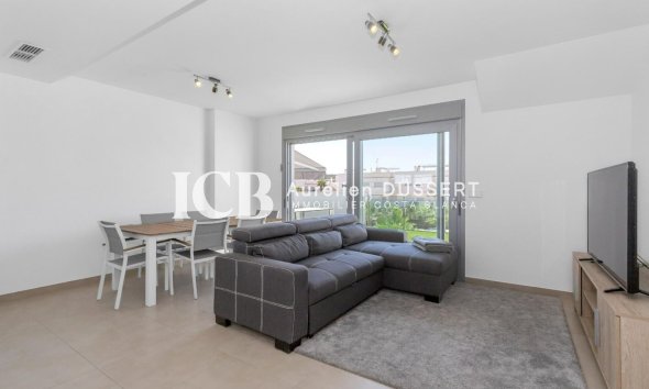 Reventa - Apartamento / piso -
Vistabella - Vistabella golf