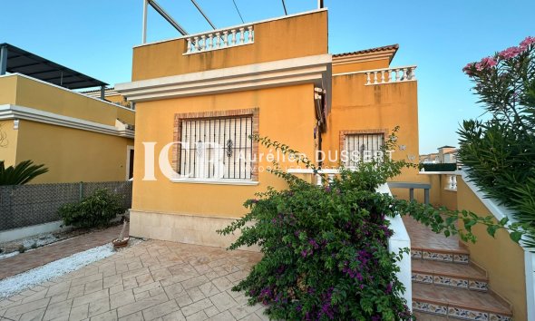 Reventa - Villa -
Guardamar del Segura - El Raso