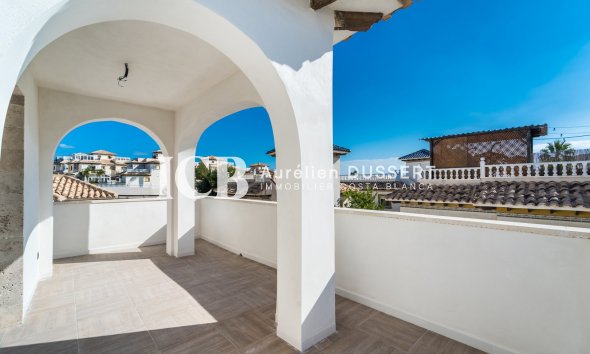 Reventa - Villa -
Orihuela Costa - Playa Flamenca