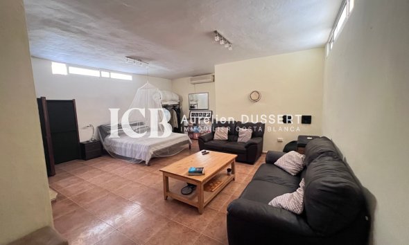 Resale - Villa -
Orihuela Costa - Villamartín