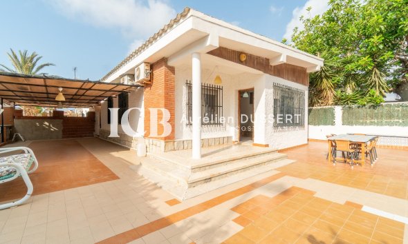 Reventa - Villa -
Torrevieja - Aguas nuevas 1