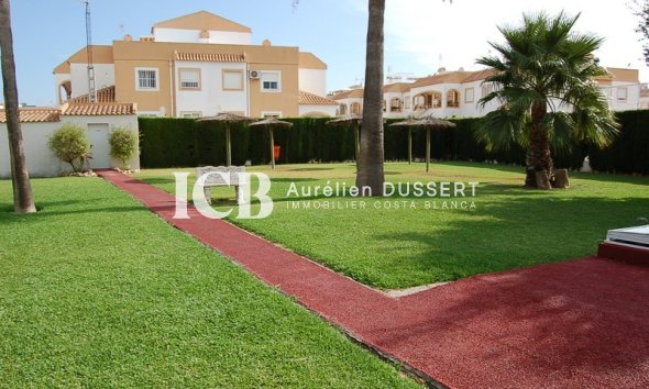 Resale - Apartment / flat -
Torrevieja - El Limonar