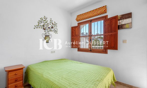 Resale - Townhouse -
Torrevieja - Lago jardin