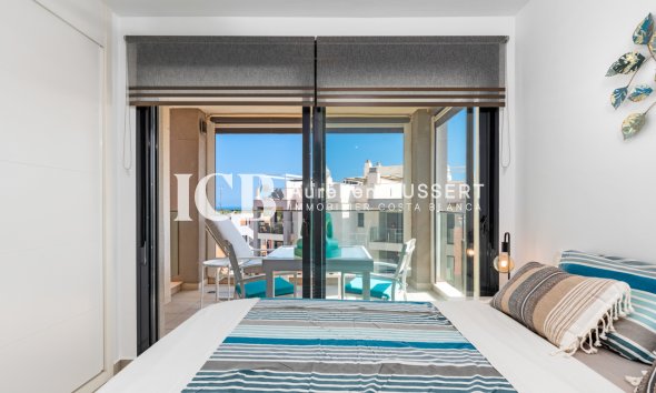 Resale - Apartment / flat -
Orihuela Costa - Villamartín