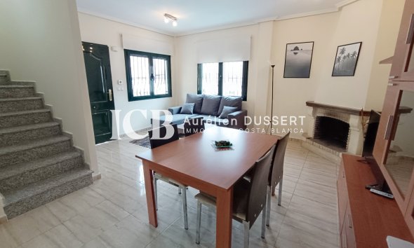 Resale - Townhouse -
Ciudad Quesada - Doña pepa