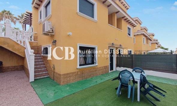 Resale - Townhouse -
Ciudad Quesada - Doña pepa