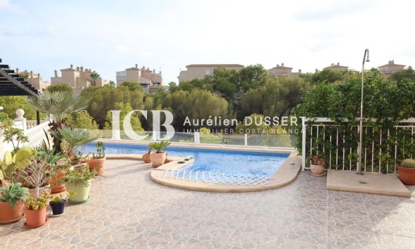 Resale - Villa -
Orihuela Costa - Playa Flamenca