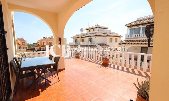 Resale - Townhouse -
Orihuela Costa - Montezenia