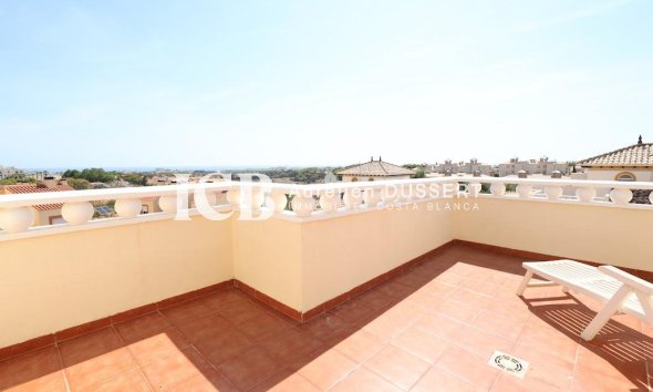 Revente - Maison mitoyenne -
Orihuela Costa - Montezenia