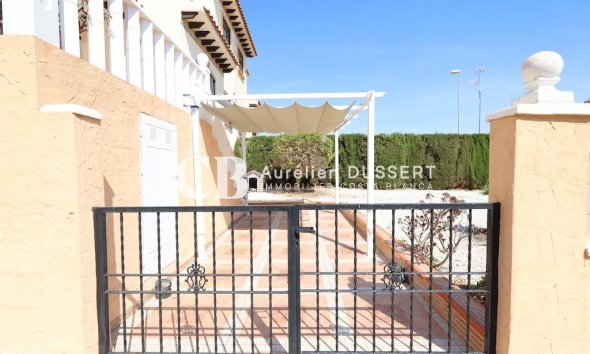 Resale - Townhouse -
Orihuela Costa - Montezenia