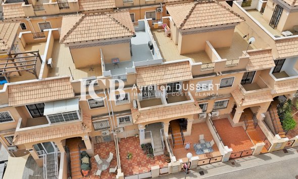 Resale - Townhouse -
Orihuela Costa - Villamartín