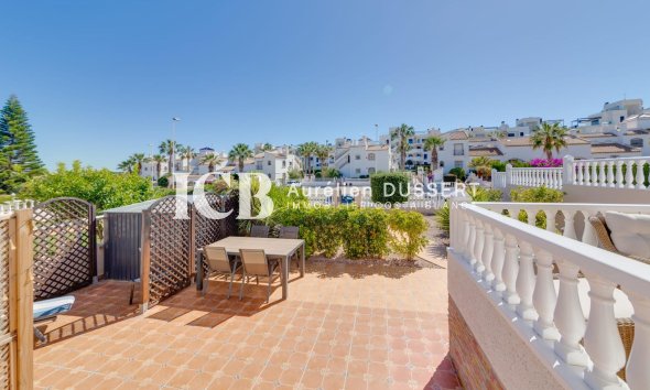 Resale - Villa -
Orihuela Costa - Los Dolses