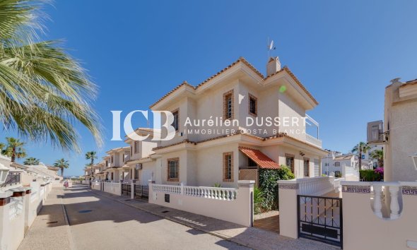 Reventa - Villa -
Orihuela Costa - Los Dolses