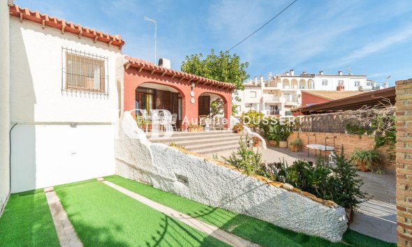 Revente - Villa -
Orihuela Costa - Punta Prima