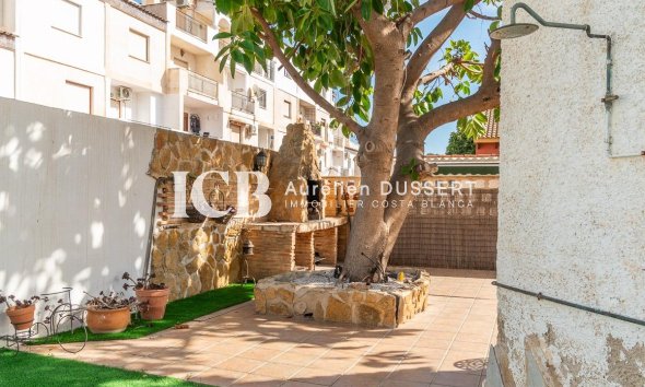 Revente - Villa -
Orihuela Costa - Punta Prima