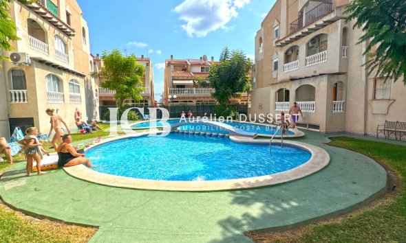 Resale - Apartment / flat -
Torrevieja - Playa del Cura