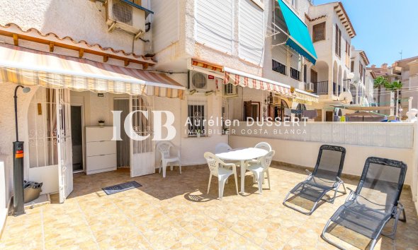 Resale - Apartment / flat -
Torrevieja - Playa de los Locos