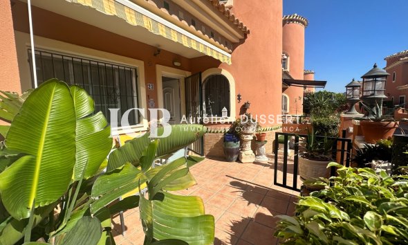 Resale - Villa -
Orihuela Costa - Playa Flamenca