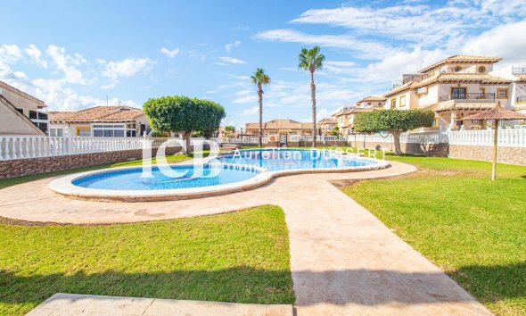 Revente - Maison mitoyenne -
Orihuela Costa - La Zenia