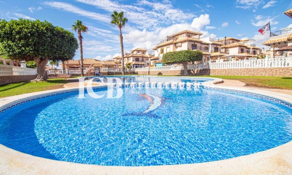 Resale - Townhouse -
Orihuela Costa - La Zenia