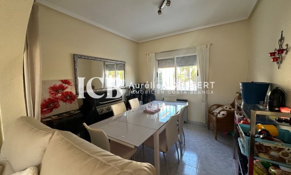 Resale - Townhouse -
Ciudad Quesada - Doña pepa