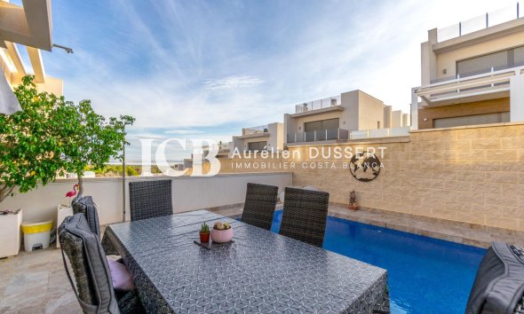 Reventa - Villa -
Orihuela Costa - PAU 26