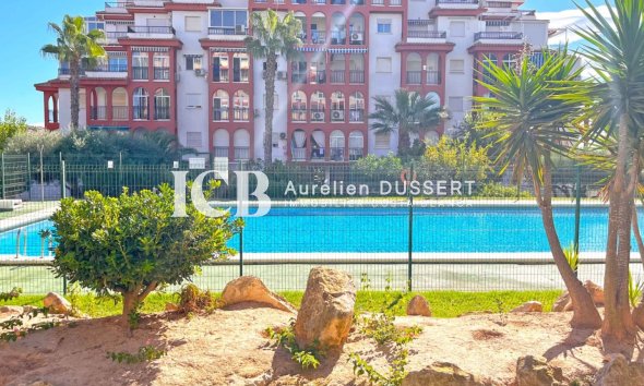 Resale - Apartment / flat -
Torrevieja - Torrelamata - La Mata