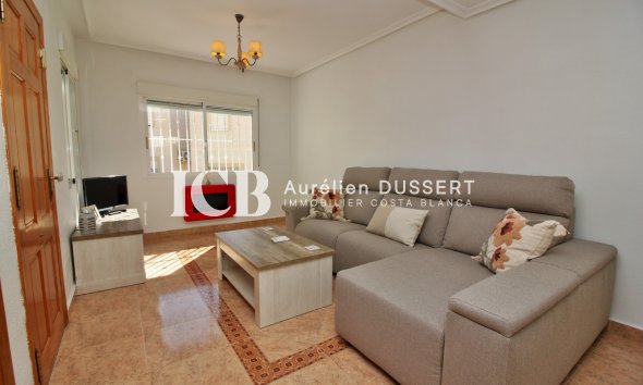 Reventa - Villa -
Orihuela Costa - Playa Flamenca