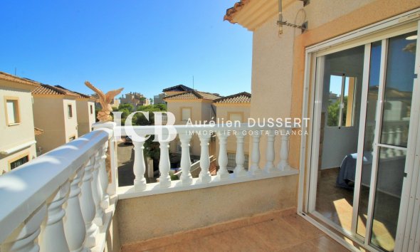 Reventa - Villa -
Orihuela Costa - Playa Flamenca