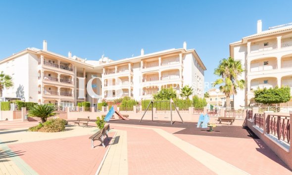 Reventa - Apartamento / piso -
Orihuela Costa - Playa Flamenca