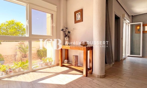 Reventa - Villa -
Orihuela Costa - La Zenia