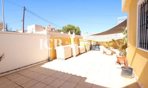 Resale - Townhouse -
Orihuela Costa - Lomas de Cabo Roig