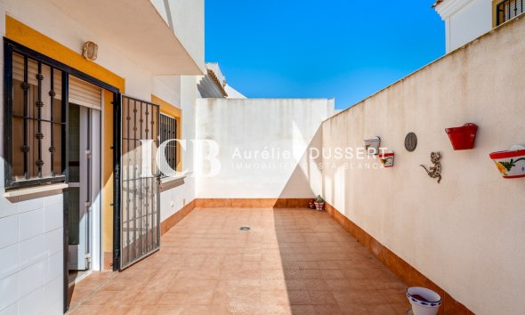 Resale - Apartment / flat -
Vistabella - Vistabella golf