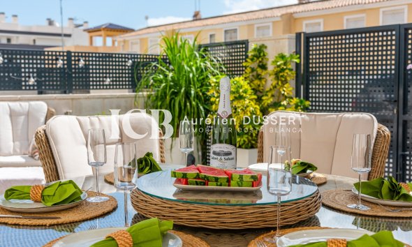 Resale - Townhouse -
Orihuela Costa - Villamartín