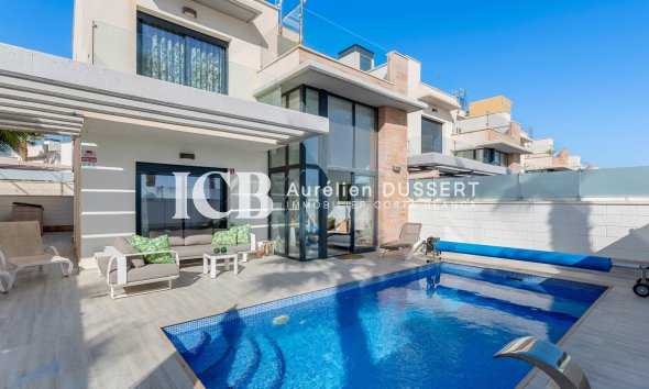 Reventa - Villa -
Orihuela Costa - Lomas de Cabo Roig