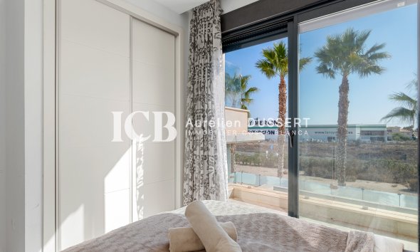 Revente - Villa -
Orihuela Costa - Lomas de Cabo Roig