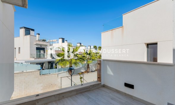 Resale - Villa -
Orihuela Costa - Lomas de Cabo Roig