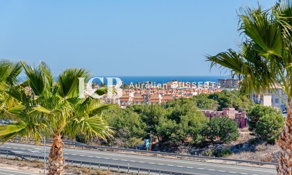 Reventa - Villa -
Orihuela Costa - Lomas de Cabo Roig