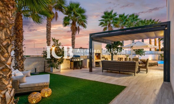 Resale - Villa -
Orihuela Costa - Lomas de Cabo Roig