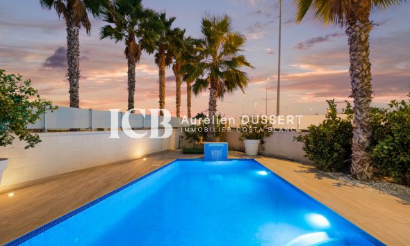 Reventa - Villa -
Orihuela Costa - Lomas de Cabo Roig