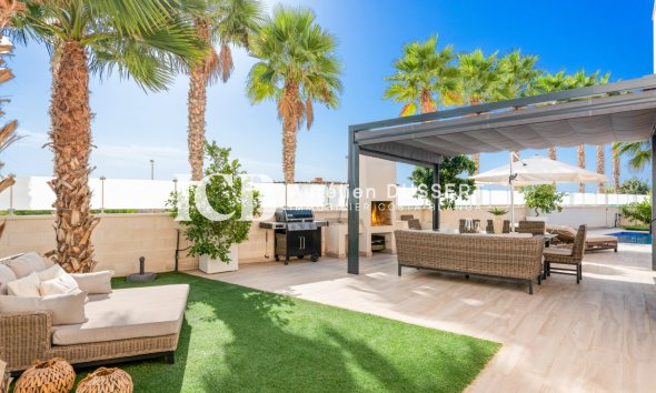 Resale - Villa -
Orihuela Costa - Lomas de Cabo Roig